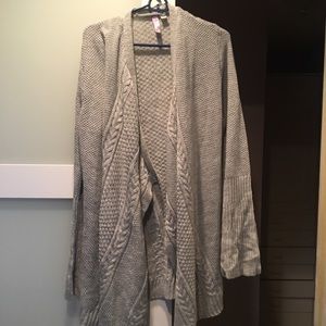 Cozy heather-grey knit cardigan